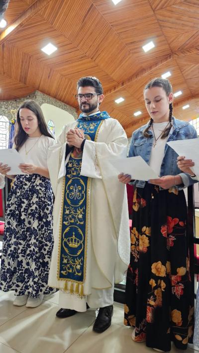 A Casa da Mãe Aparecida ficou pequena na segunda celebração da manhã em Laranjeiras do Sul